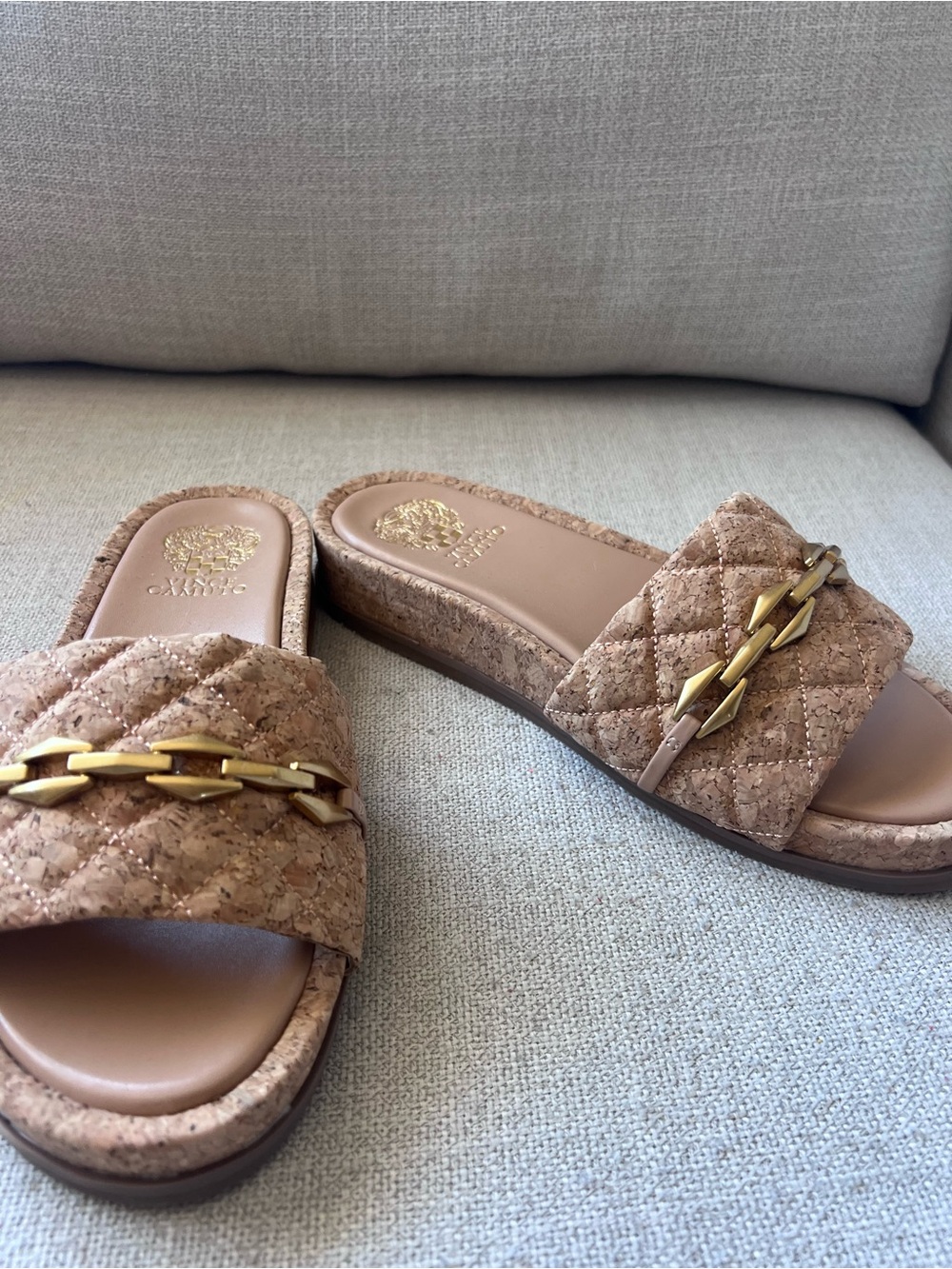Vince Camuto Quilted Cork Slide Sandals with Gold Chain - 7.5 NWOT